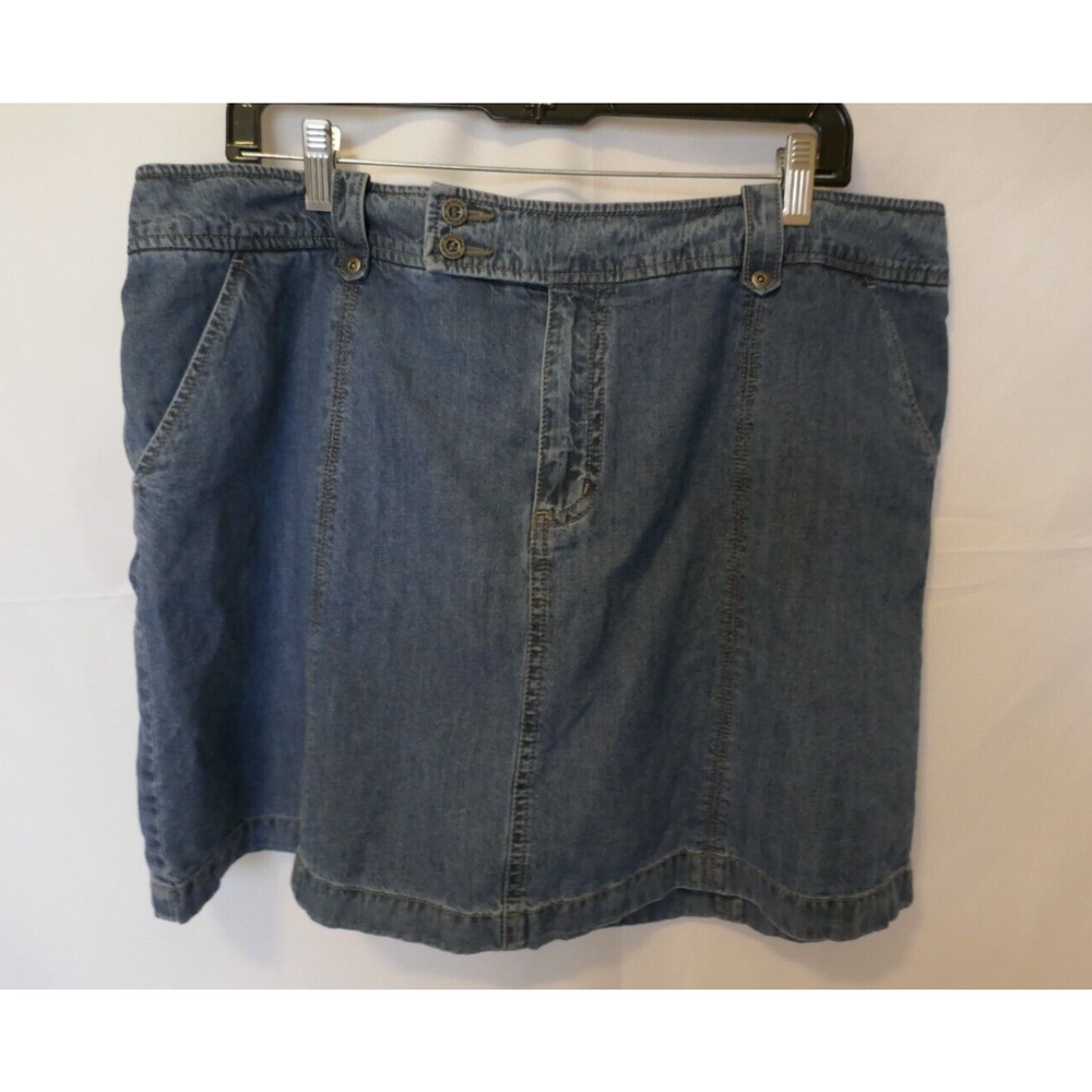 Sonoma Life + Style Woman Light Wash Denim Skort 18